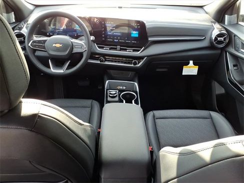 New 2026 Chevrolet Equinox LT w/ Convenience Package II image 12