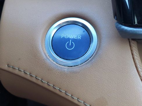 Used 2021 Toyota Highlander Platinum image 35