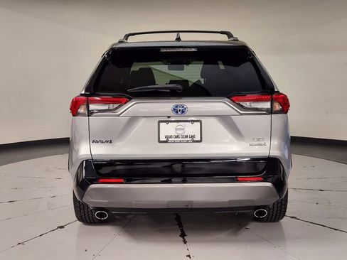Used 2019 Toyota RAV4 XSE AWD/4WD image 10