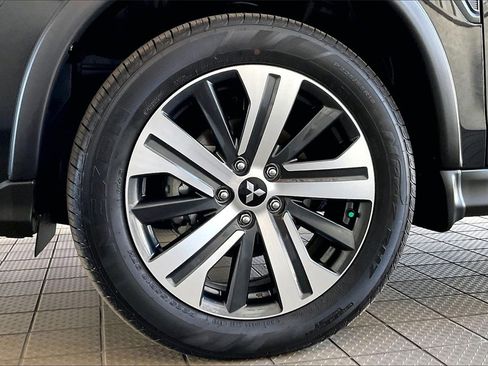 Used 2025 Mitsubishi Outlander Sport ES image 32