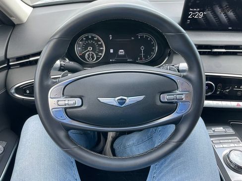 Used 2025 Genesis GV70 2.5T AWD/4WD image 23