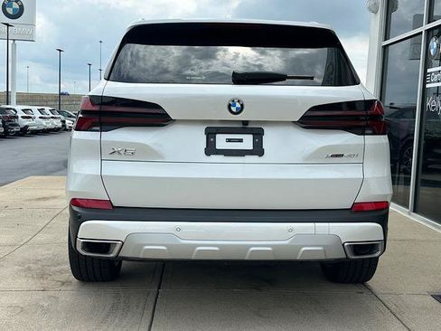 Used 2026 BMW X5 xDrive40i AWD/4WD image 8