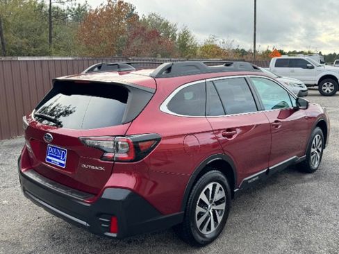 Used 2022 Subaru Outback Premium image 6