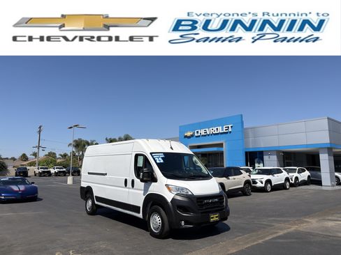 Used 2025 RAM ProMaster 2500 w/ Convenience Group FWD image 1