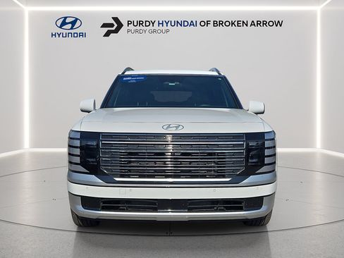 Certified 2026 Hyundai Palisade Calligraphy AWD/4WD image 3