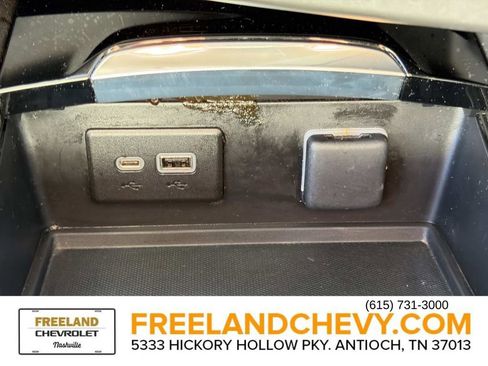 Used 2023 Buick Envision Essence image 30