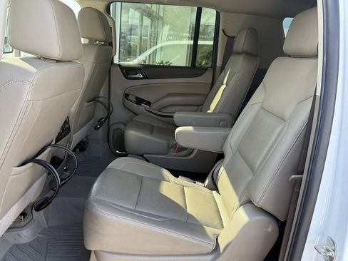 Used 2020 GMC Yukon XL SLT w/ Premium Edition image 45
