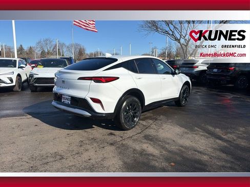 New 2026 Buick Envista Sport Touring image 5