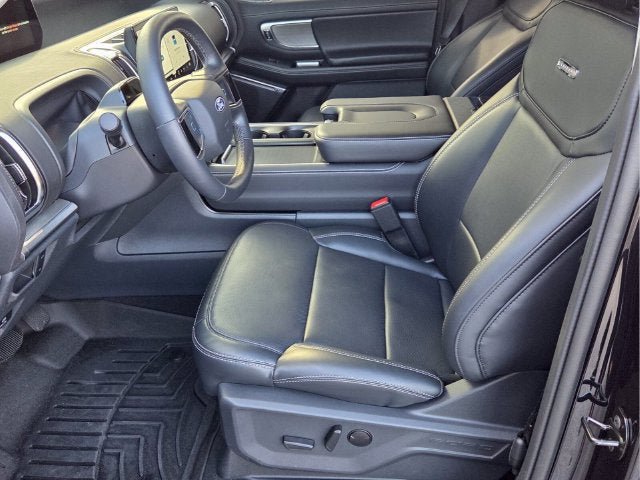 Used 2027 Ford Expedition Platinum RWD image 11