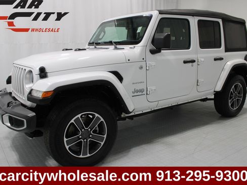 Used 2023 Jeep Wrangler Unlimited Sahara w/ Cold Weather Group AWD/4WD image 1