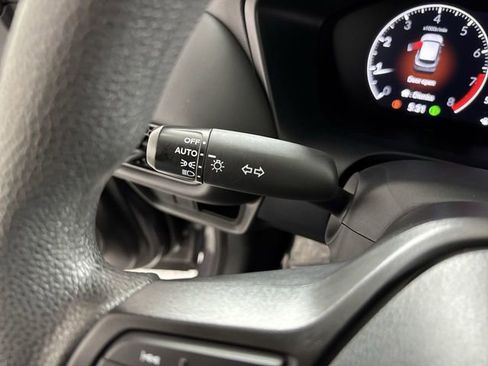 Used 2023 Honda HR-V LX image 17