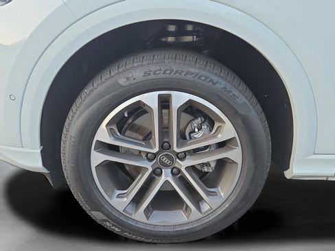 New 2025 Audi Q5 Premium w/ Convenience Package image 38