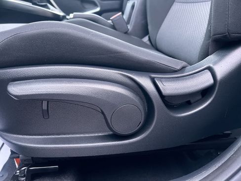 Certified 2025 Kia Soul LX w/ LX Technology Package FWD image 12