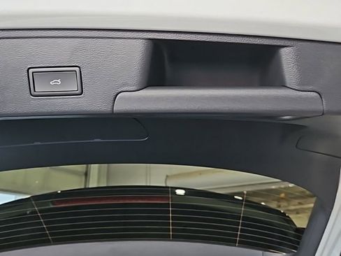 New 2026 Volkswagen Atlas Cross Sport SEL R-Line AWD/4WD image 20