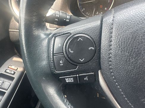 Used 2016 Toyota RAV4 XLE w/ Protection Package AWD/4WD image 19