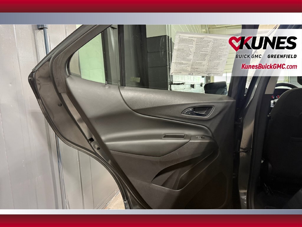 Used 2018 Chevrolet Equinox LT FWD image 33