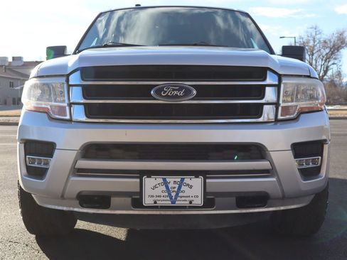 Used 2017 Ford Expedition XLT image 13