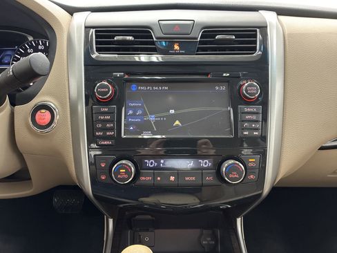 Used 2015 Nissan Altima 3.5 SL FWD image 19