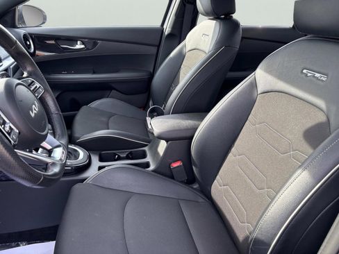 Used 2023 Kia Forte GT-Line w/ GT-Line Premium Package image 25