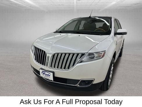 Used 2014 Lincoln MKX AWD w/ Equipment Group 101A image 6