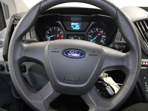 Used 2018 Ford Transit 350 XL image 34