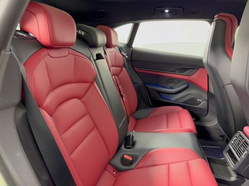 Certified 2023 Porsche Taycan 4S AWD/4WD image 29