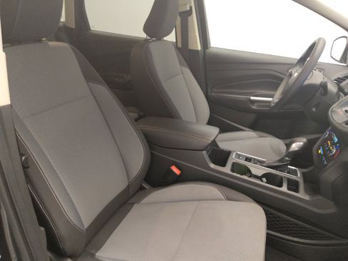 Used 2019 Ford Escape SE FWD image 21