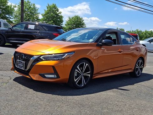 Used 2023 Nissan Sentra SR w/ SR Premium Package FWD image 3