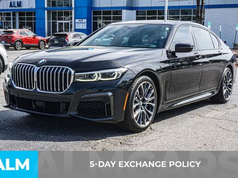 Used 2022 BMW 750i xDrive w/ M Sport Package AWD/4WD image 5
