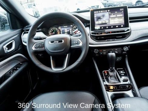 Used 2023 Jeep Compass Latitude image 8