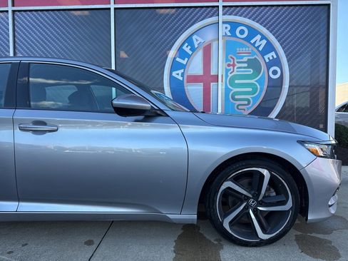 Used 2019 Honda Accord Sport image 4