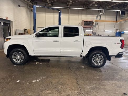 New 2026 Chevrolet Colorado LT image 3