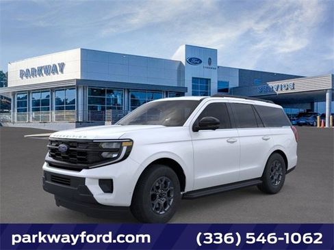New 2026 Ford Expedition Active image 1