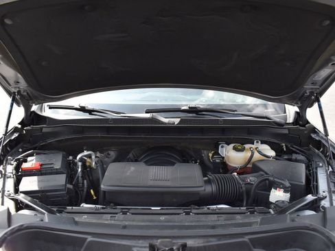 Used 2022 Chevrolet Tahoe Z71 w/ Luxury Package image 16