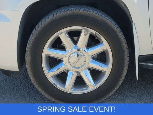 Used 2011 GMC Yukon XL Denali image 9