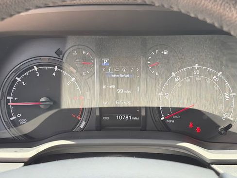 Used 2023 Toyota 4Runner SR5 Premium w/ Moonroof Package RWD image 24