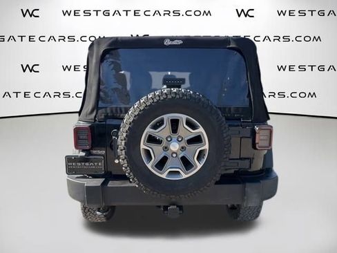 Used 2013 Jeep Wrangler Unlimited Rubicon w/ Connectivity Group AWD/4WD image 8