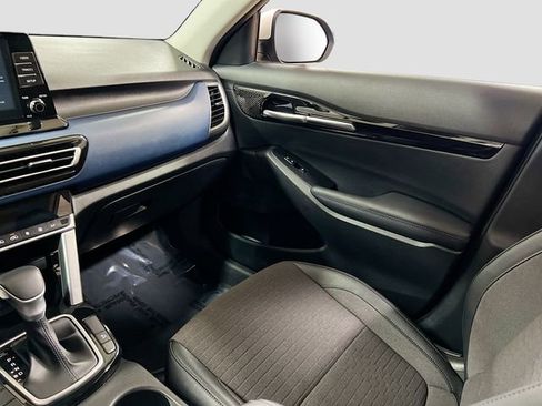 Certified 2023 Kia Seltos S image 22