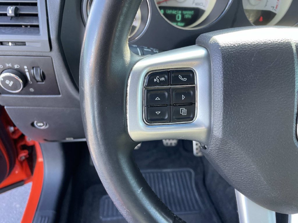 Used 2013 Dodge Challenger R/T RWD image 37
