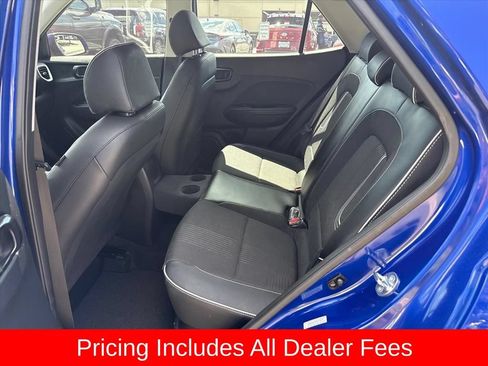 Certified 2023 Hyundai Venue Limited FWD image 10