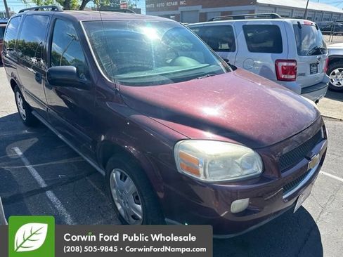 Used 2006 Chevrolet Uplander LS w/ Climate Package FWD image 2