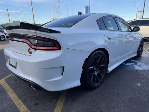 Used 2016 Dodge Charger R/T Scat Pack w/ Beats Audio Group image 7