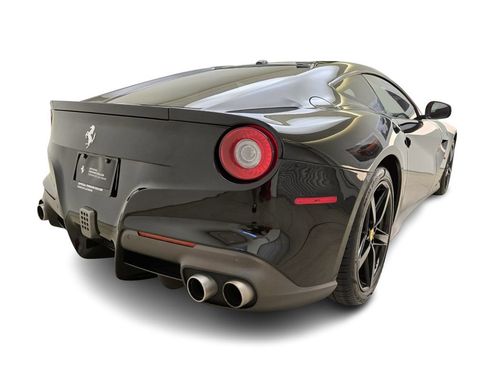 Used 2015 Ferrari F12 Berlinetta image 9