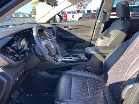 Used 2022 Buick Envision Avenir w/ Technology Package II image 8