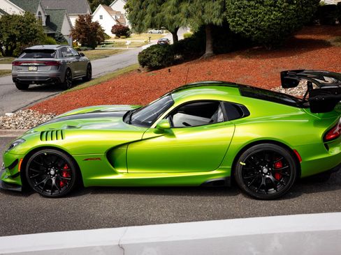 Used 2017 Dodge Viper GTC w/ ACR Package RWD image 32