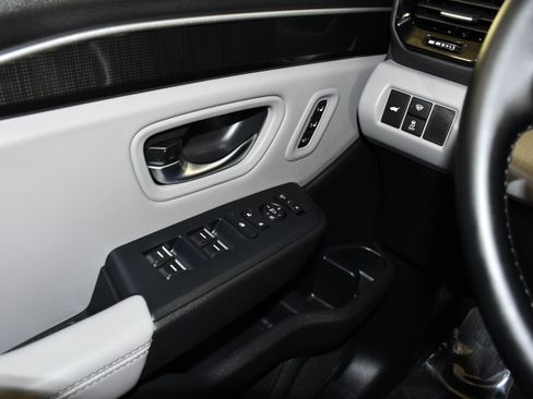 Certified 2025 Honda Pilot Elite image 33