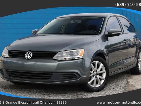 Used 2012 Volkswagen Jetta SE FWD image 1
