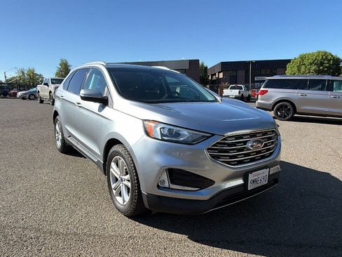 Used 2020 Ford Edge SEL AWD/4WD image 3