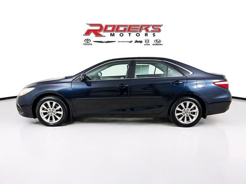 Used 2015 Toyota Camry XLE image 4