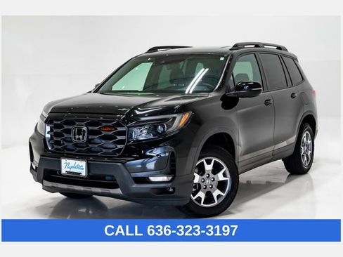 Used 2023 Honda Passport TrailSport image 1